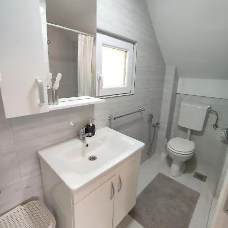 Bella House Semesterbostad *