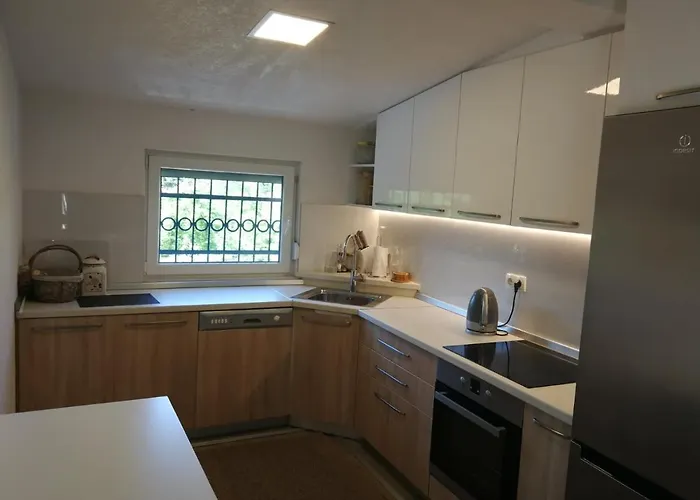 Bella House Semesterbostad *